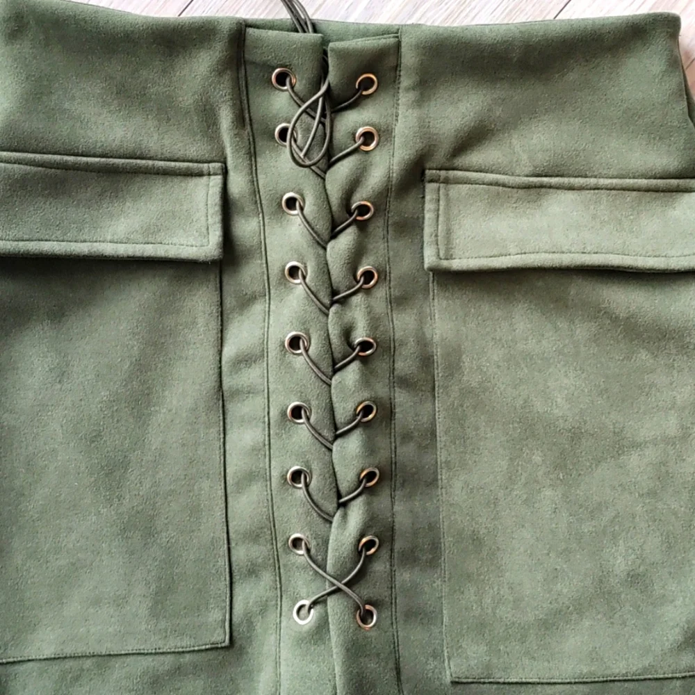 Women's green (suede like) lace up mini skirt size large